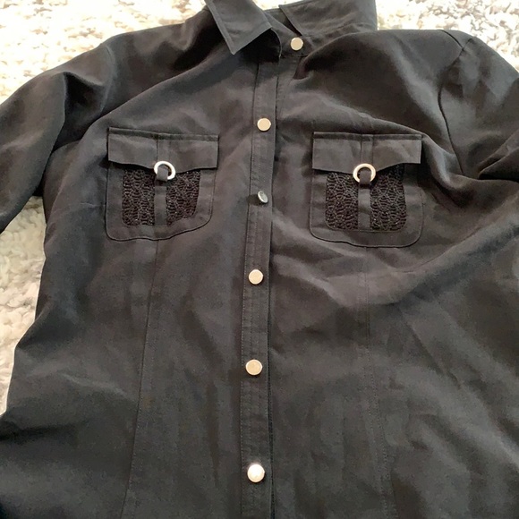 Cathy Che Stretch Black Button Down Blouse Size M-L - Picture 14 of 15